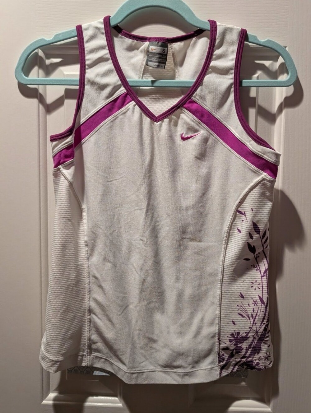 Nike White Tank Top with Purple Accents - Maria Sharapova
